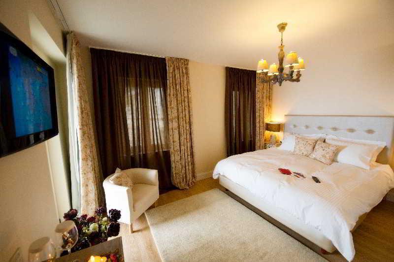 Mir Boutique Hotel Joánina Kültér fotó